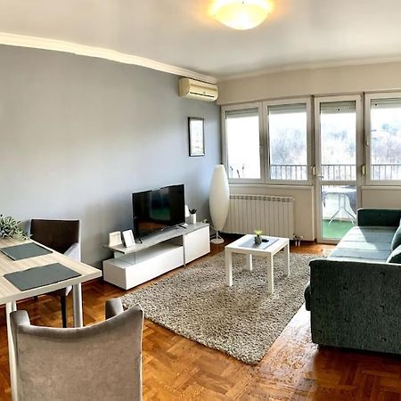 Sunkissed Apartment 贝尔格莱德 外观 照片