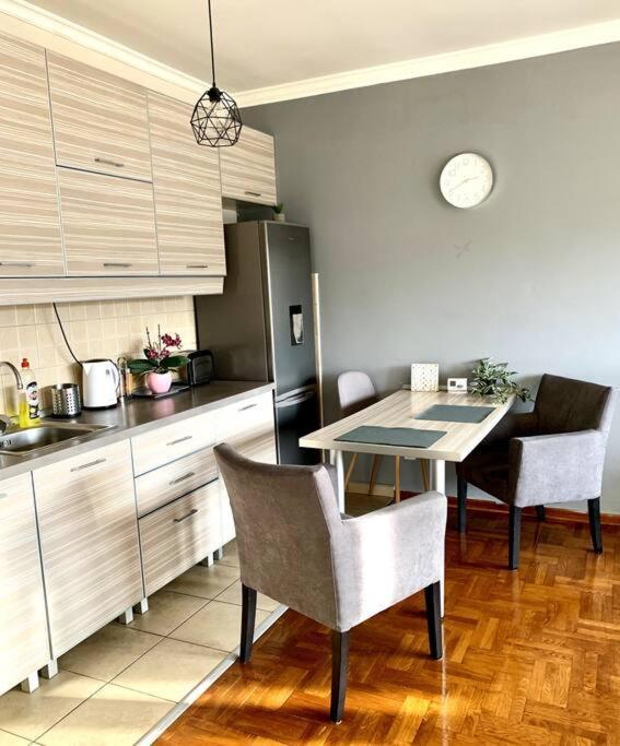 Sunkissed Apartment 贝尔格莱德 外观 照片